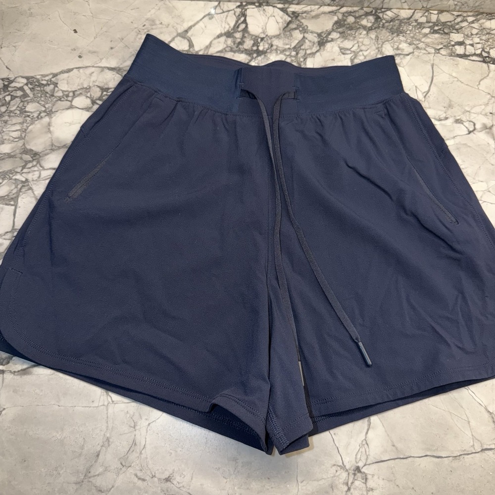 Lululemon License to Train High-Rise Short 4" True Navy Women's Size 2